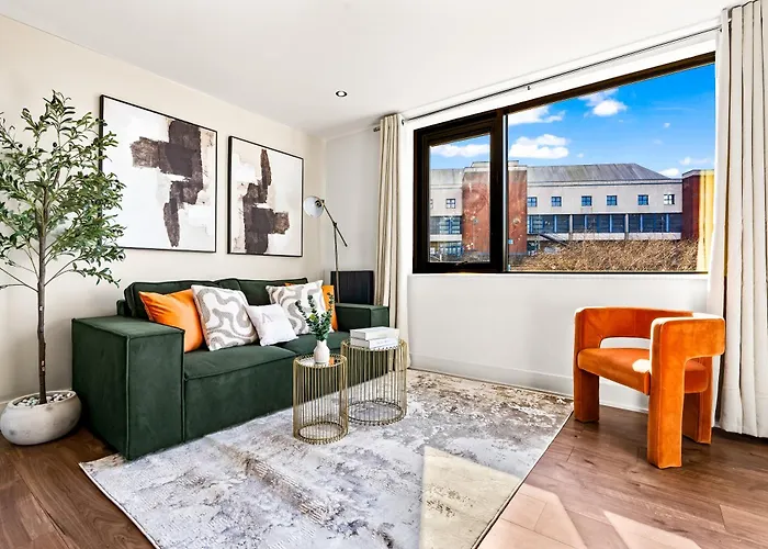 Arraeluxe, 2 Bedrooms 2 Bath Sleeps 5, Parking, Central Location By Utilita Arena, Icc, Broad Street, Brindley Place And Legoland