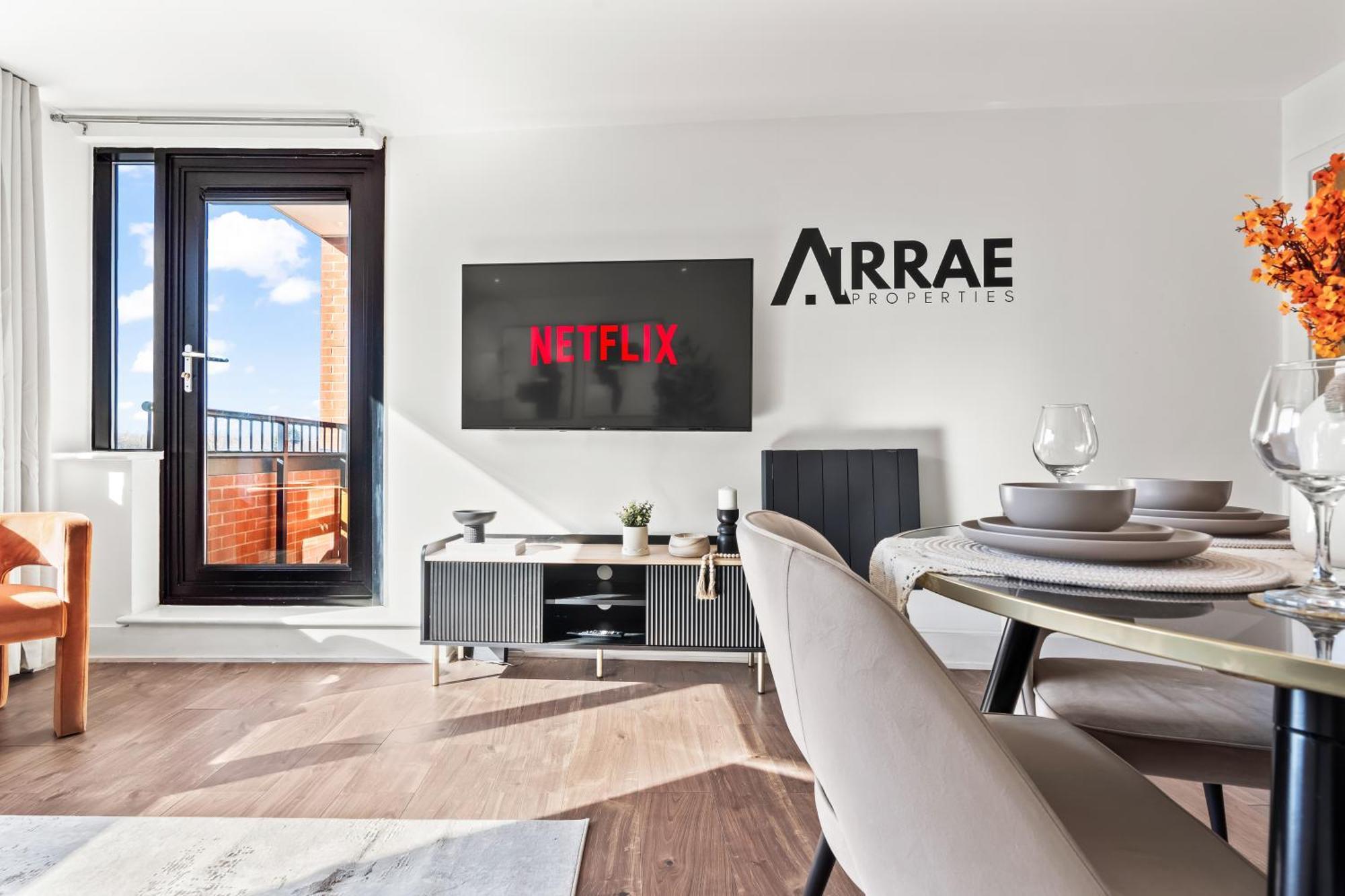 Apartment Arraeluxe, 2 Bedrooms 2 Bath Sleeps 5, Parking, Location By Utilita Arena, Icc, Broad Street, Brindley Place And Legoland